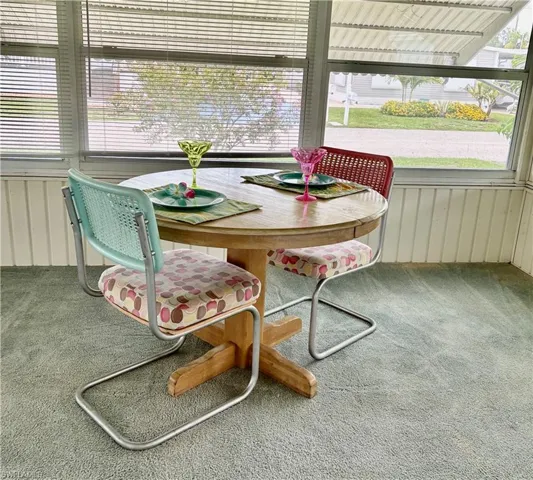 518 Pine Tree Ct, North Fort Myers, Florida 33917