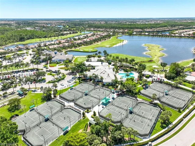 9563  Hemingway  LN, Fort Myers, FL 33913