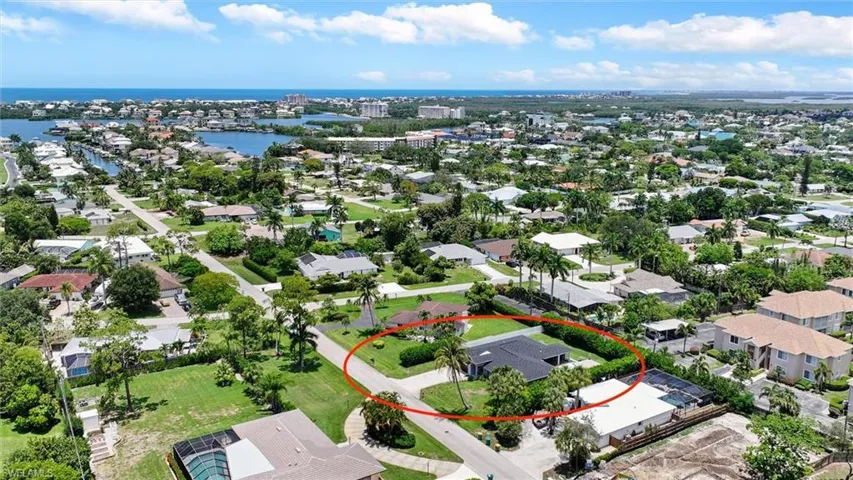 93 7th St, Bonita Springs, Florida 34134