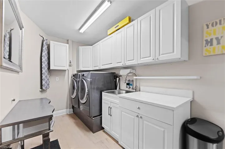 93 7th St, Bonita Springs, Florida 34134