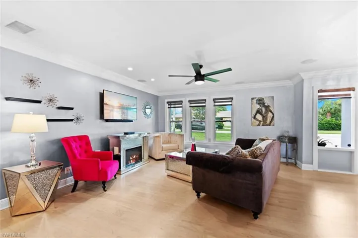 93 7th St, Bonita Springs, Florida 34134