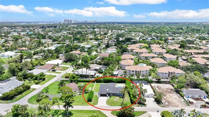 93 7th St, Bonita Springs, Florida 34134