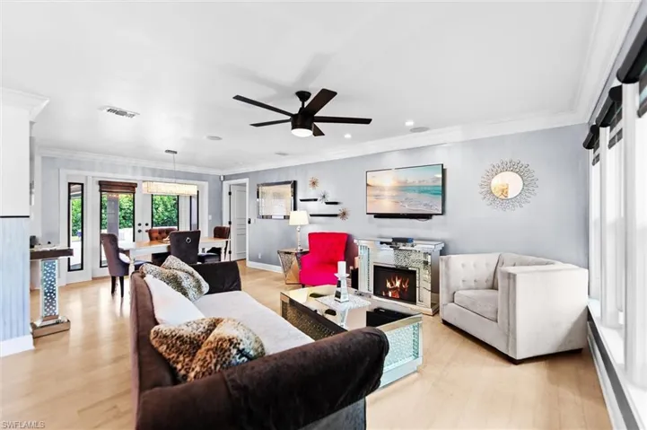 93 7th St, Bonita Springs, Florida 34134