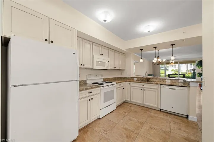 5045 Cedar Springs Dr 103, Naples, Florida 34110