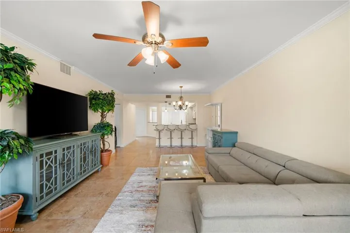 5045 Cedar Springs Dr 103, Naples, Florida 34110