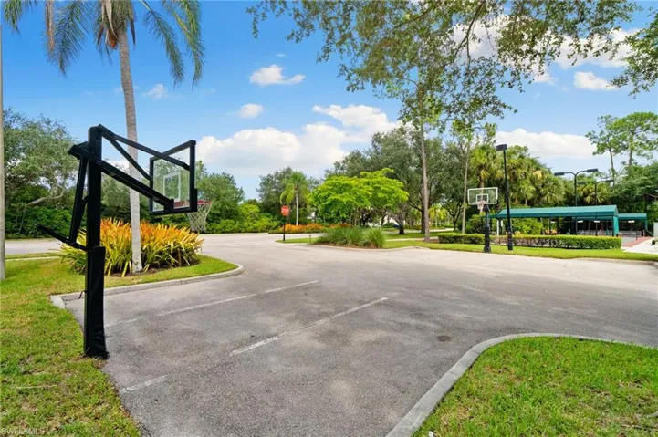 5045 Cedar Springs Dr 103, Naples, Florida 34110