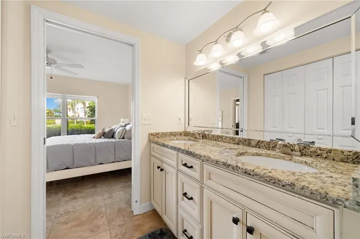 5045 Cedar Springs Dr 103, Naples, Florida 34110