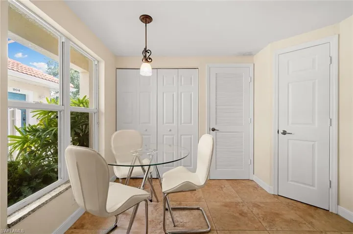 5045 Cedar Springs Dr 103, Naples, Florida 34110