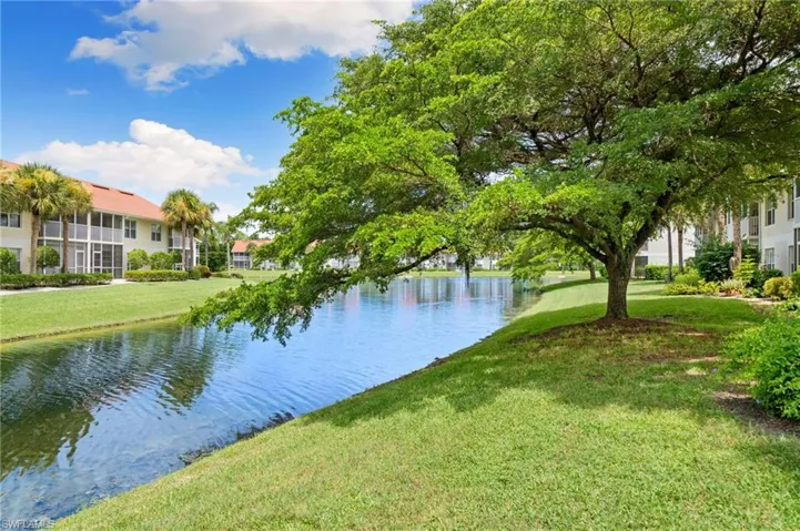 5045 Cedar Springs Dr 103, Naples, Florida 34110