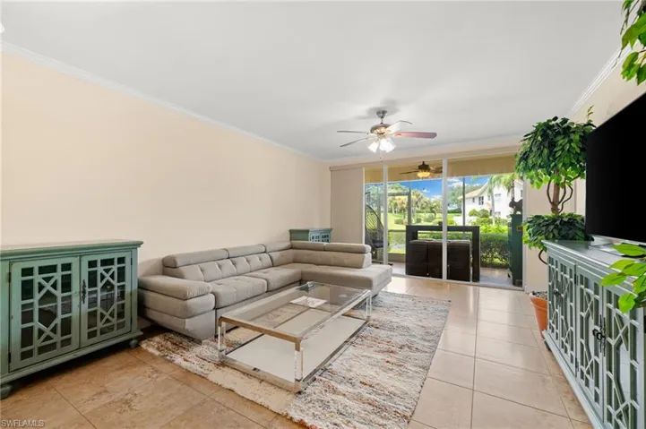 5045 Cedar Springs Dr 103, Naples, Florida 34110