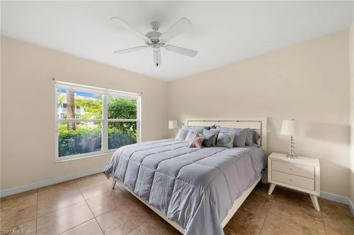 5045 Cedar Springs Dr 103, Naples, Florida 34110