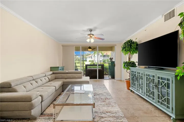 5045 Cedar Springs Dr 103, Naples, Florida 34110
