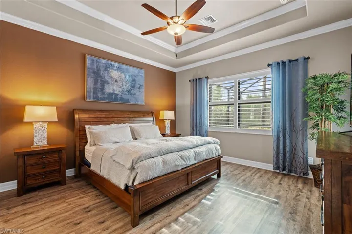 9352 Vercelli Ct, Naples, Florida 34113