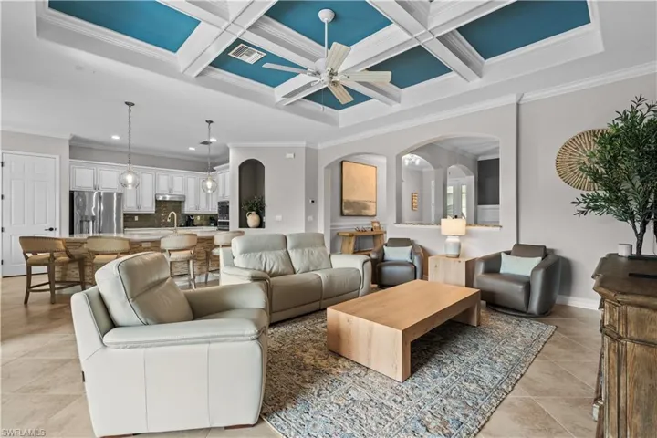 9352 Vercelli Ct, Naples, Florida 34113