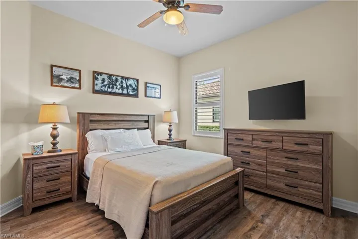 9352 Vercelli Ct, Naples, Florida 34113