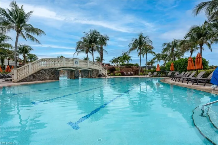9352 Vercelli Ct, Naples, Florida 34113