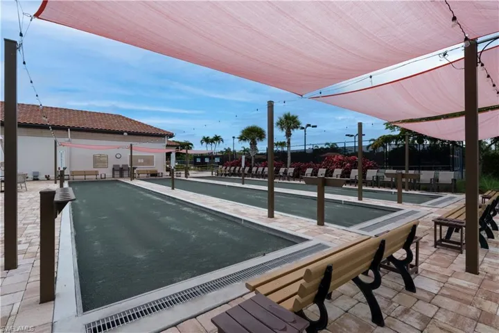 9352 Vercelli Ct, Naples, Florida 34113