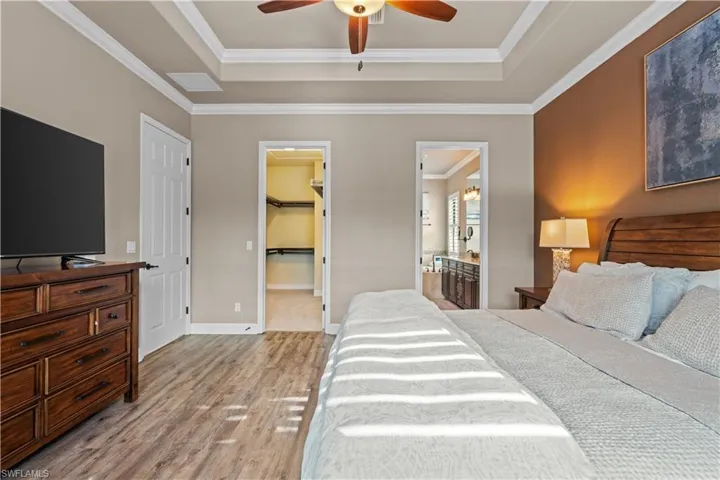 9352 Vercelli Ct, Naples, Florida 34113