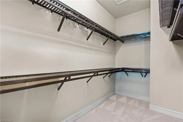 9352 Vercelli Ct, Naples, Florida 34113
