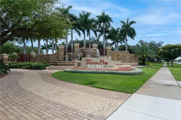 9352 Vercelli Ct, Naples, Florida 34113