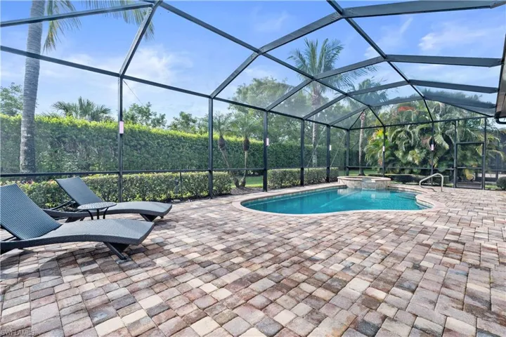 9352 Vercelli Ct, Naples, Florida 34113