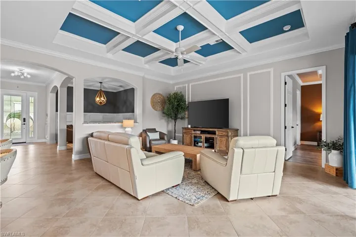 9352 Vercelli Ct, Naples, Florida 34113