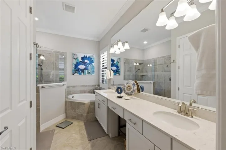 1831 Mustique St, Naples, Florida 34120