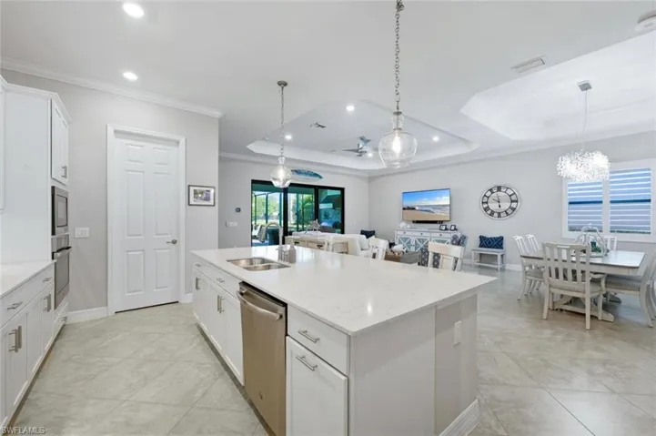 1831 Mustique St, Naples, Florida 34120