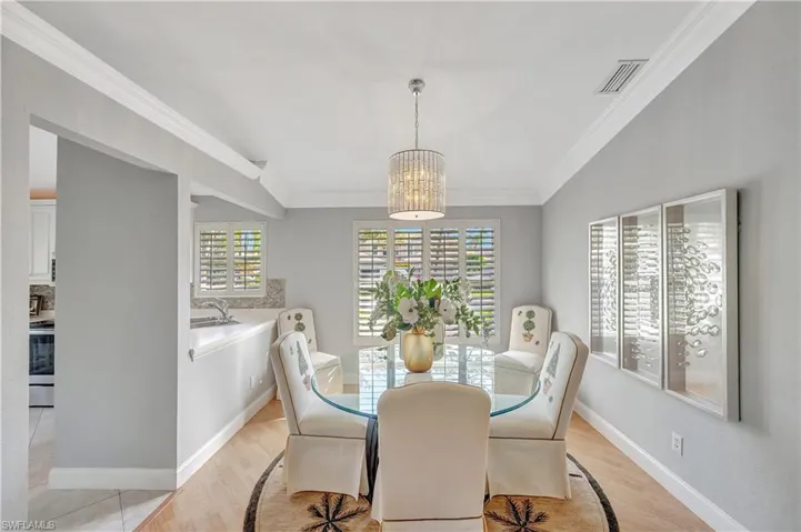 322  Emerald Bay  CIR, Naples, FL 34110