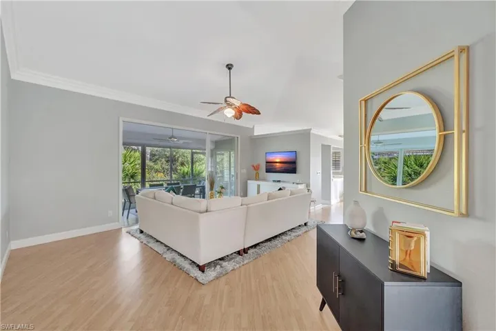 322  Emerald Bay  CIR, Naples, FL 34110