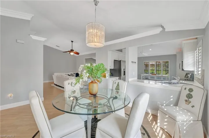 322  Emerald Bay  CIR, Naples, FL 34110