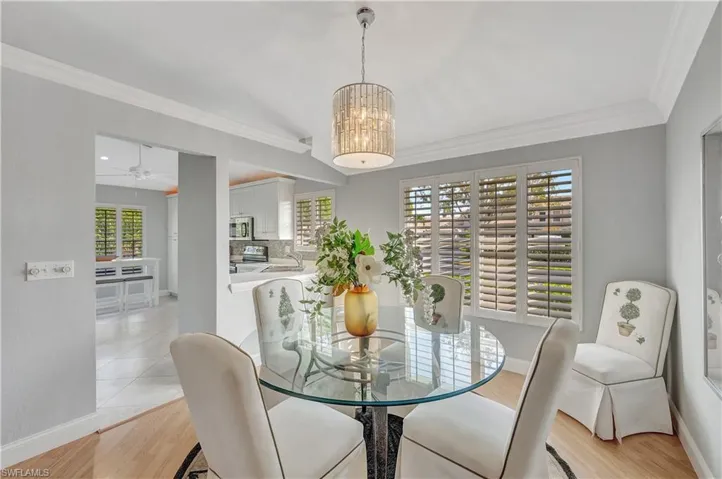322  Emerald Bay  CIR, Naples, FL 34110