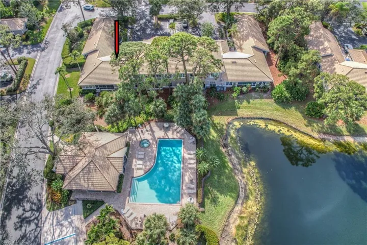 322  Emerald Bay  CIR, Naples, FL 34110