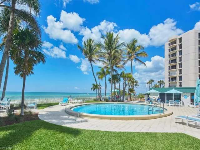 3003  Gulf Shore N BLVD, Naples, FL 34103