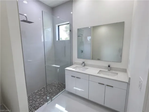 728  Crestline S AVE, Lehigh Acres, FL 33974