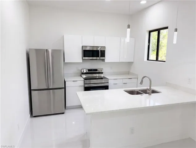 728  Crestline S AVE, Lehigh Acres, FL 33974