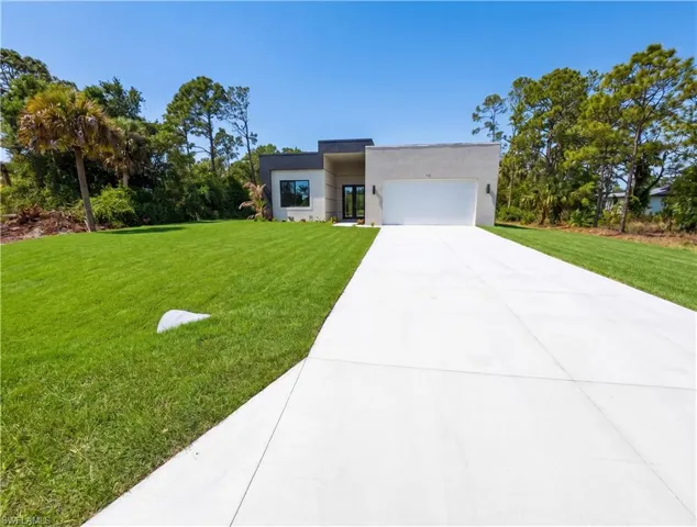 728  Crestline S AVE, Lehigh Acres, FL 33974