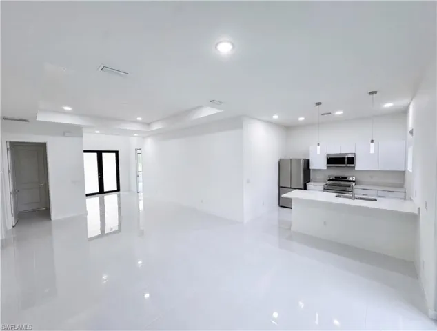 728  Crestline S AVE, Lehigh Acres, FL 33974