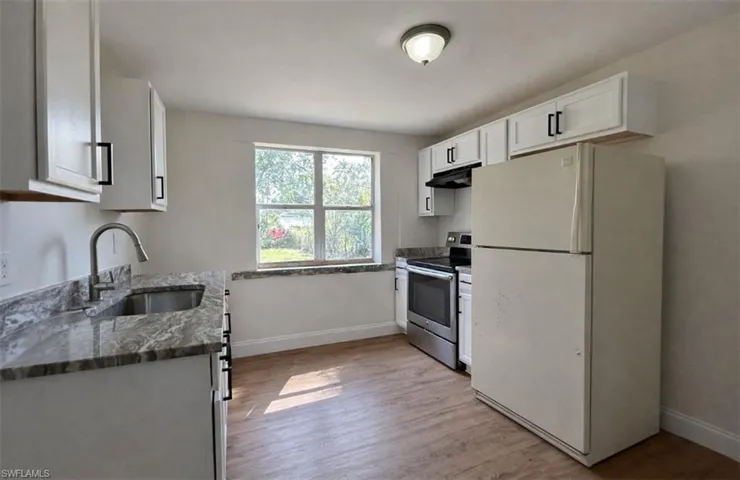 569 Nuna Ave, Fort Myers, Florida 33905