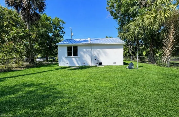 569 Nuna Ave, Fort Myers, Florida 33905