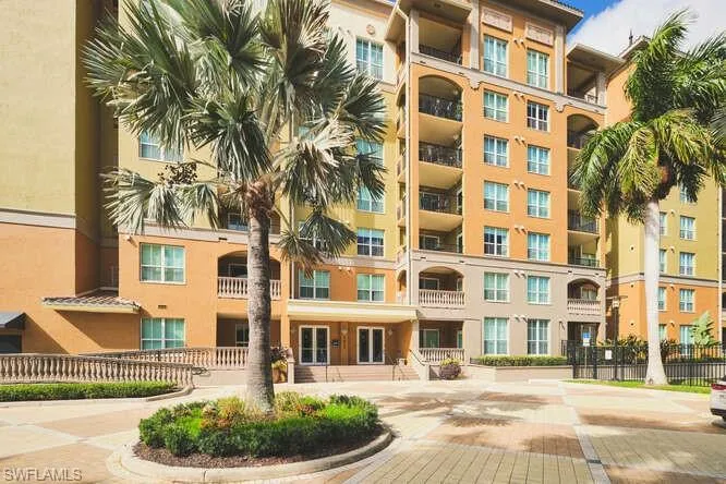 View of apartment building / complex