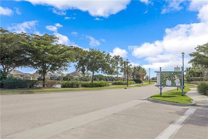 6813  Bequia  WAY, Naples, FL 34113