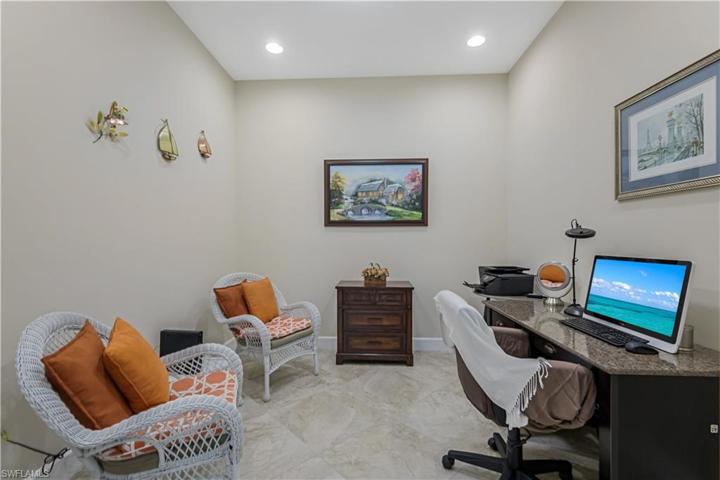 6813  Bequia  WAY, Naples, FL 34113