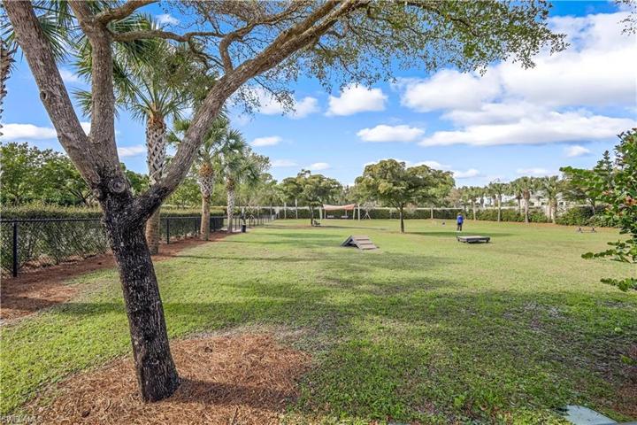 6813  Bequia  WAY, Naples, FL 34113