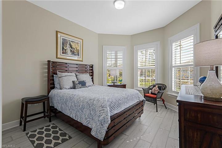 6813  Bequia  WAY, Naples, FL 34113