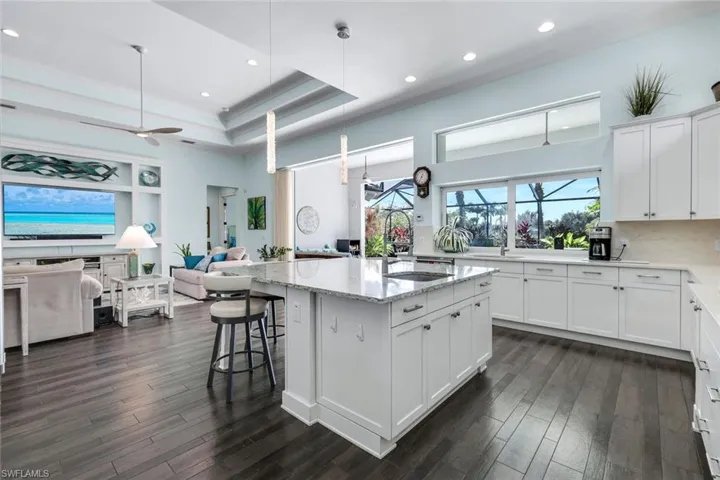 4964 Andros Dr, Naples, Florida 34113