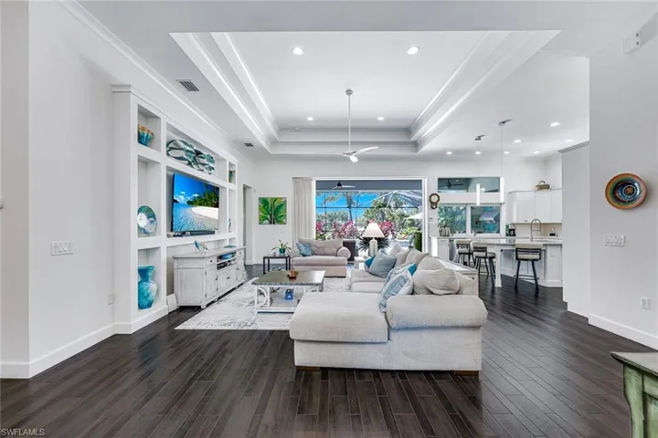 4964 Andros Dr, Naples, Florida 34113