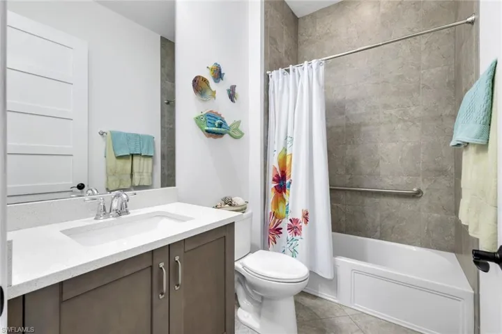 4964 Andros Dr, Naples, Florida 34113