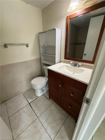 100 Santa Clara Dr 3, Naples, Florida 34104