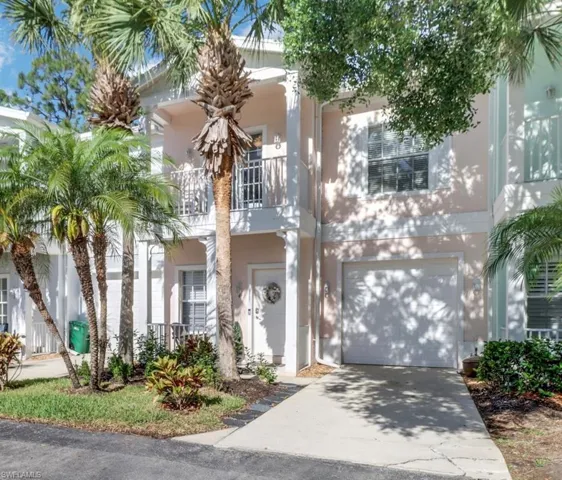 3289  Lindsey  LN, Naples, FL 34109